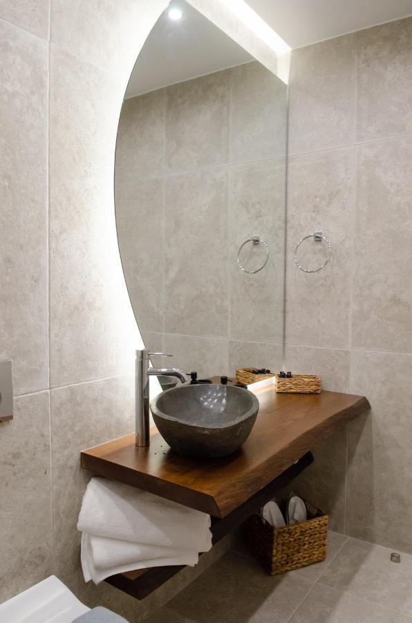 נפפקטוס Leone Suites מראה חיצוני תמונה
