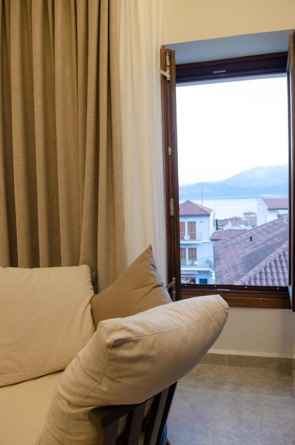 נפפקטוס Leone Suites מראה חיצוני תמונה
